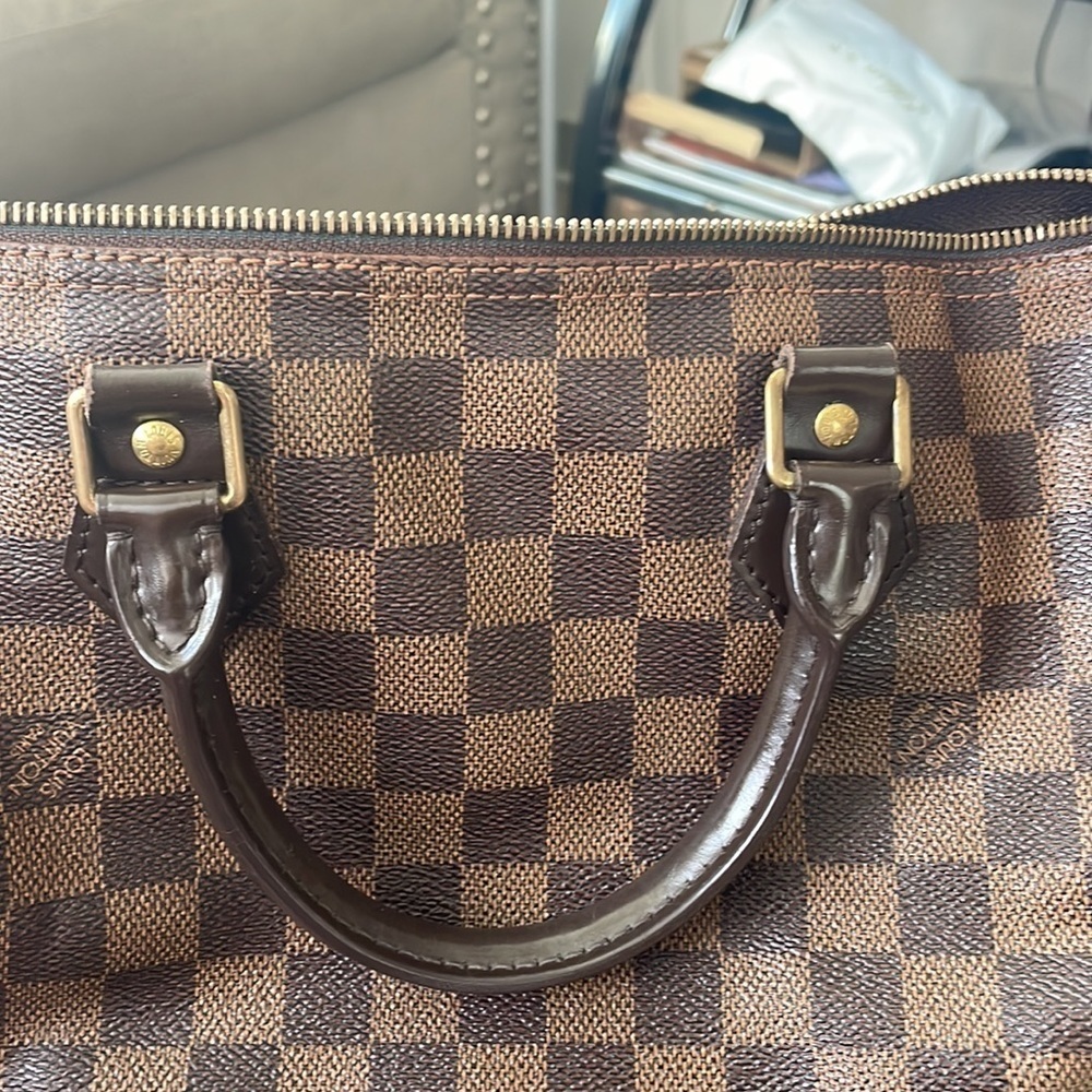 Authentic Louis Vuitton Speedy Handbag - Picture 4 of 12